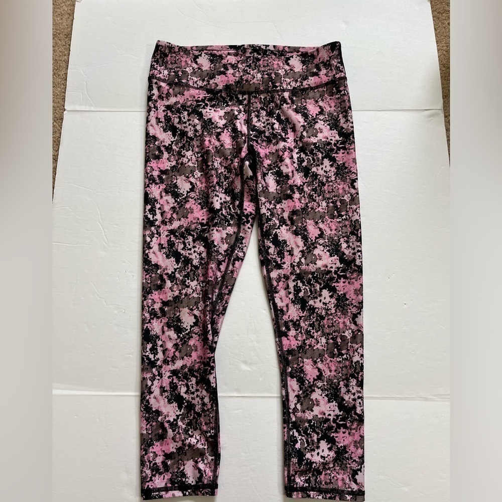Fabletics Define Powerhold Midrise Capri Thea Pink Size Medium